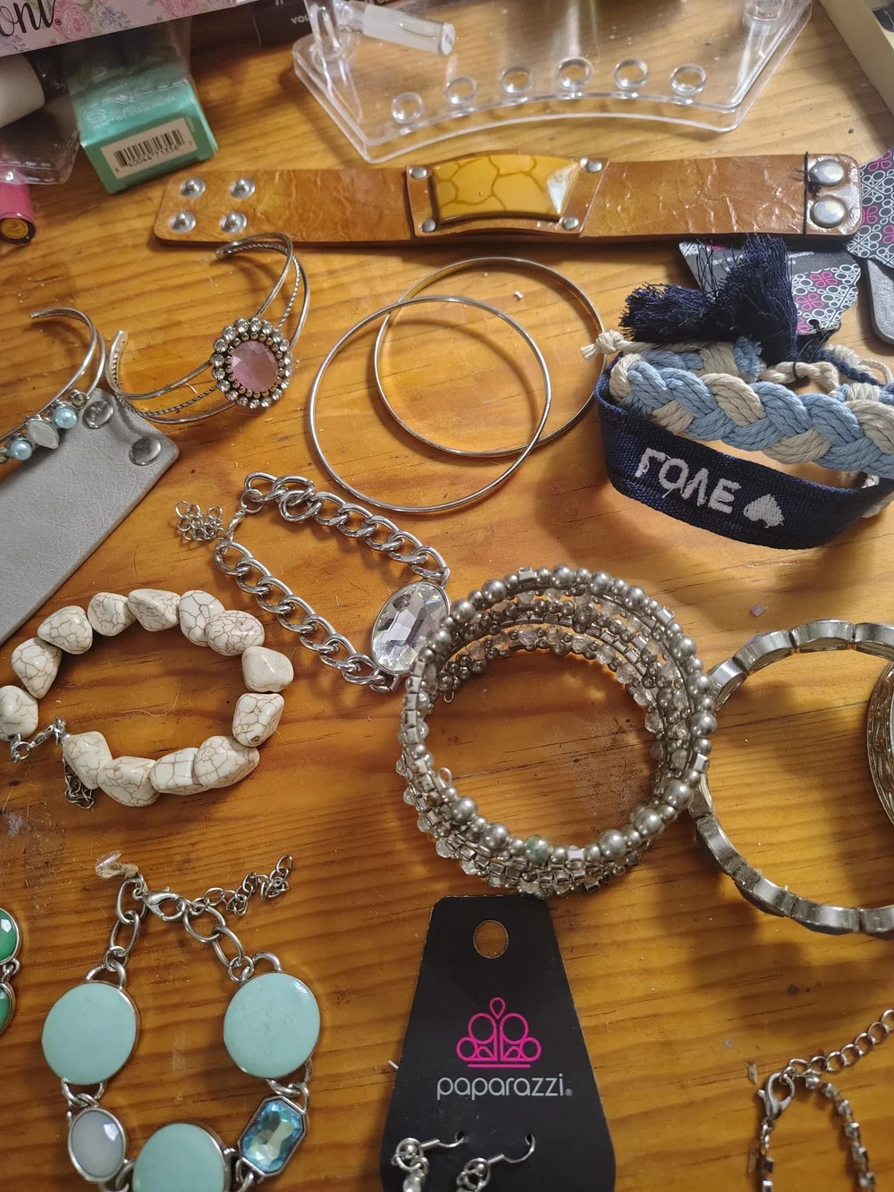 31 Mixed Pieces of New Paparazzi Jewelry